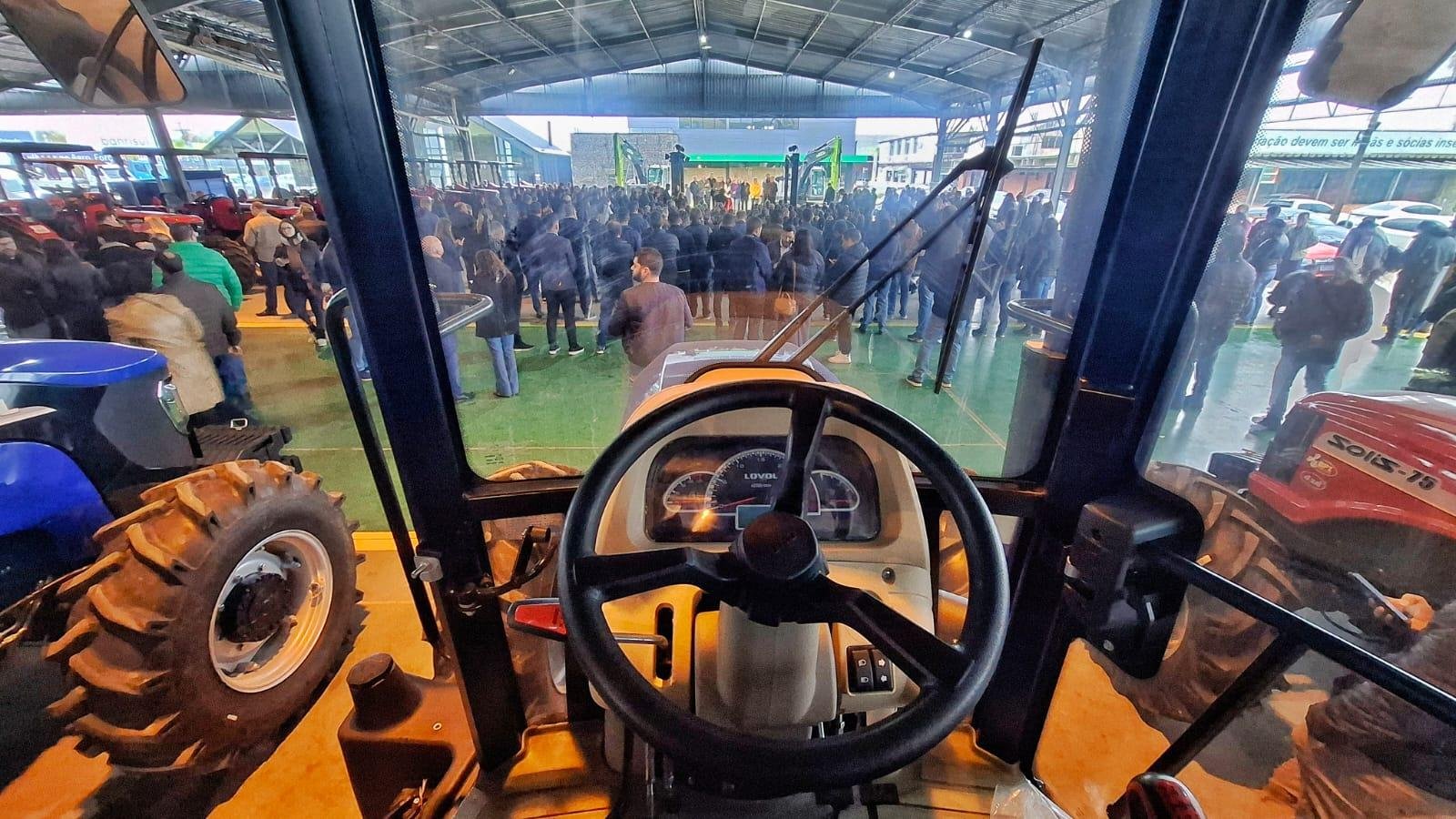 As prefeituras receber&atilde;o as m&aacute;quinas por meio de contratos de cess&atilde;o de uso com a Seapi