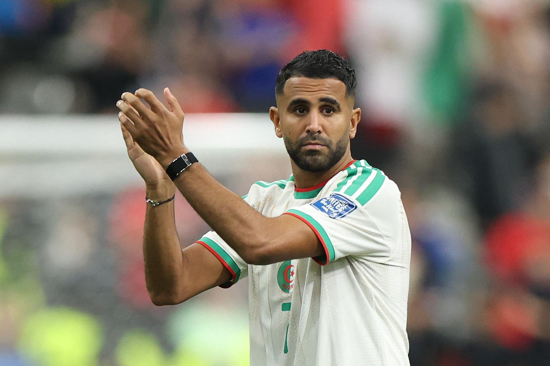 Riyad Mahrez anunciou depois de participar de tr&ecirc;s Copas do Mundo que n&atilde;o ir&aacute; mais atuar pela Sele&ccedil;&atilde;o da Arg&eacute;lia