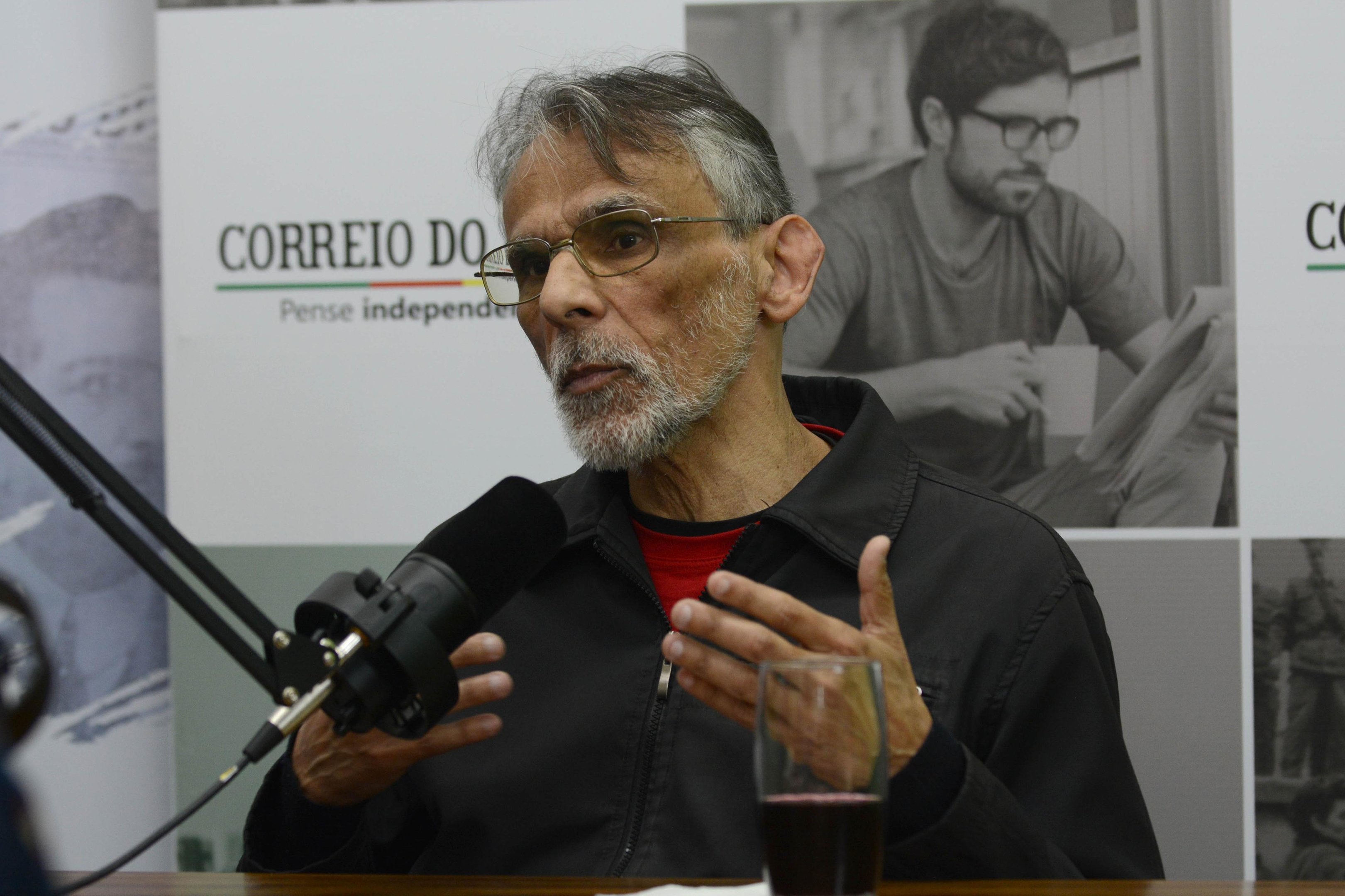 Historiador nasceu em Porto Alegre, em 1957