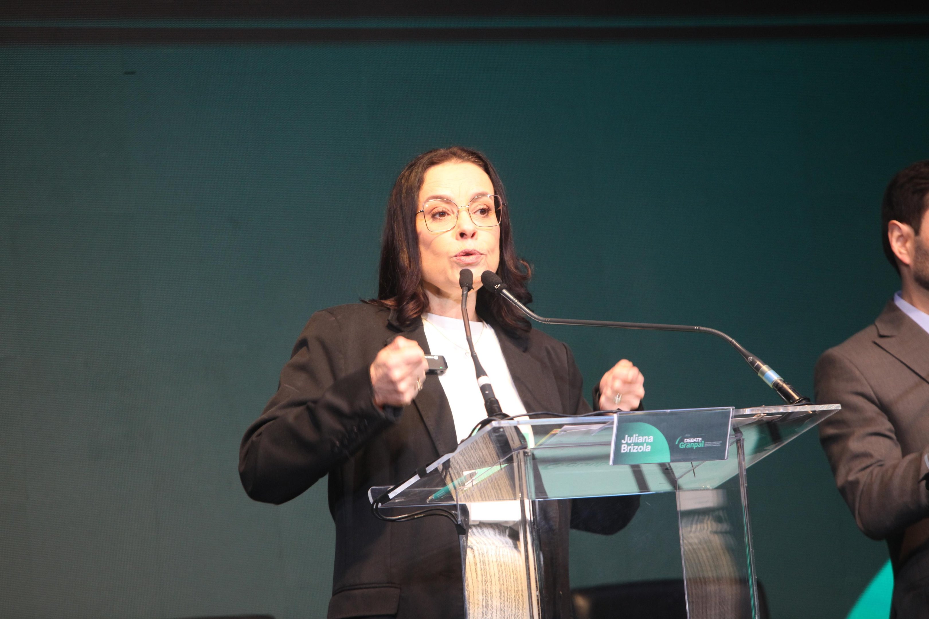 Juliana Brizola (PDT) disputa o comando do Executivo ga&uacute;cho
