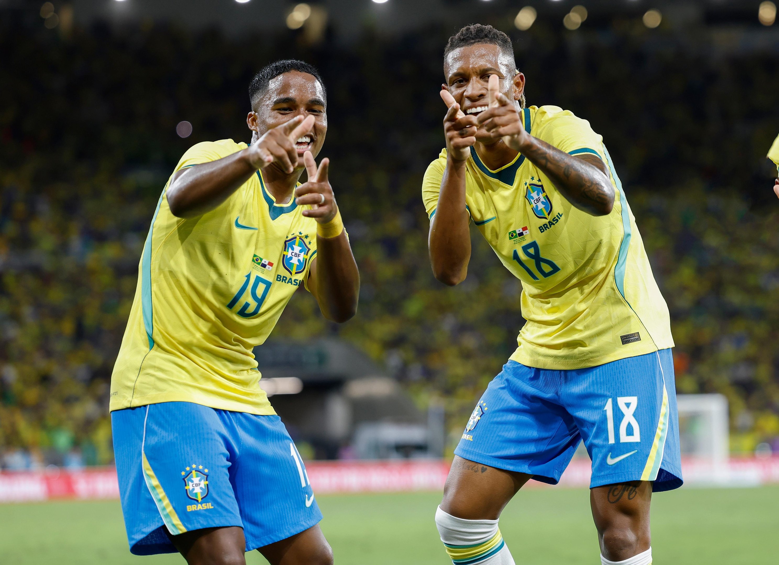 Endrick e Danilo Santos brigam pela vaga de Lucas Paquet&aacute;