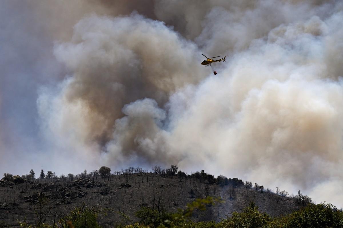Os &uacute;ltimos inc&ecirc;ndios florestais j&aacute; devastaram mais de 17.000 hectares nos tr&ecirc;s pa&iacute;ses, cujos term&ocirc;metros podem voltar a marcar 40&ordm;C neste domingo