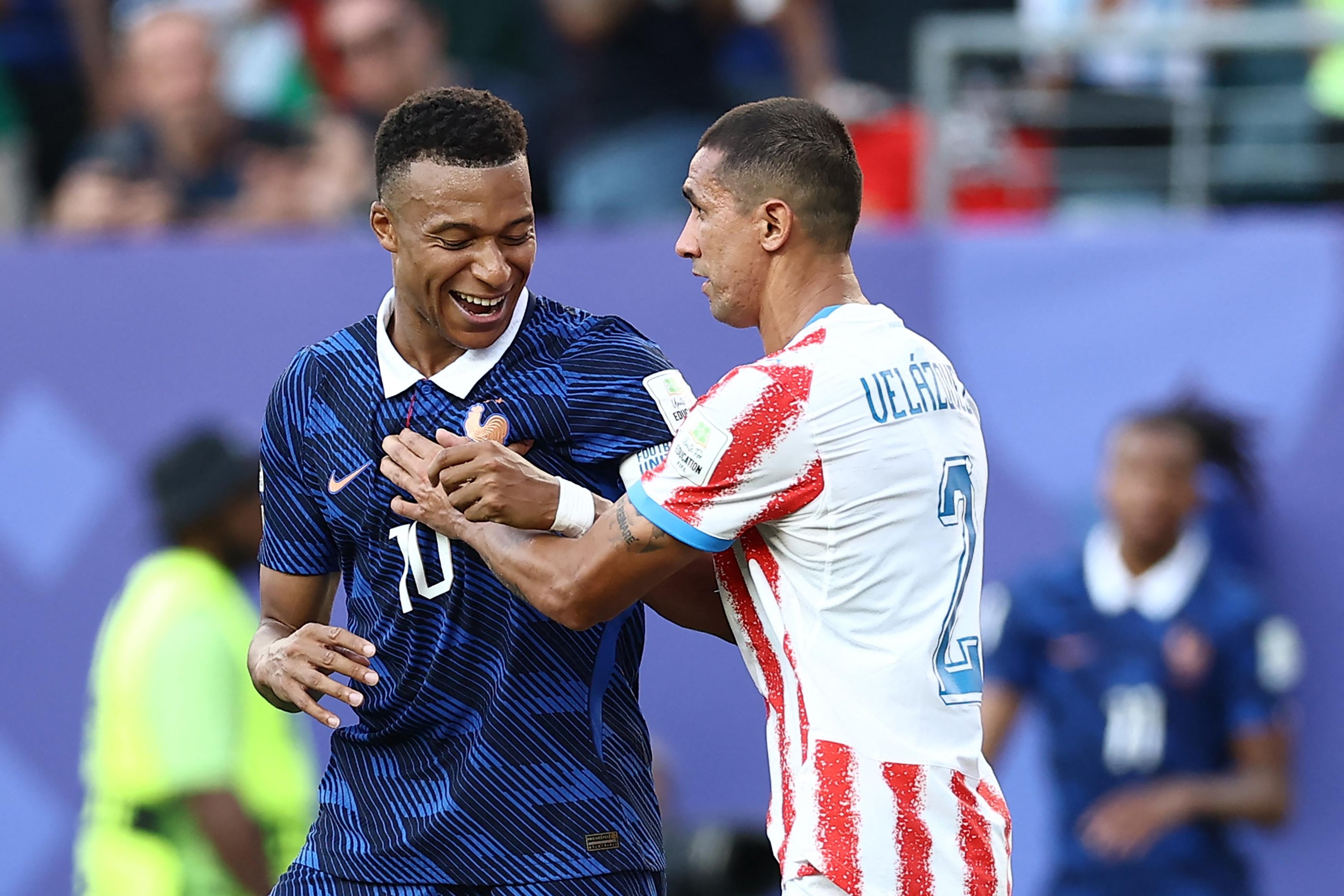 A Fran&ccedil;a venceu o Paraguai por 1 a 0 nas oitavas de final