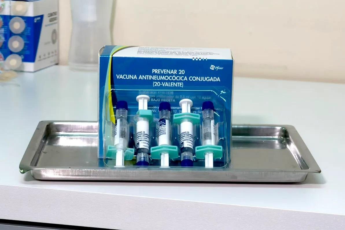 Vacina pneumoc&oacute;cica conjugada 20-valente come&ccedil;ou a ser distribu&iacute;da pela Secretaria Estadual de Sa&uacute;de