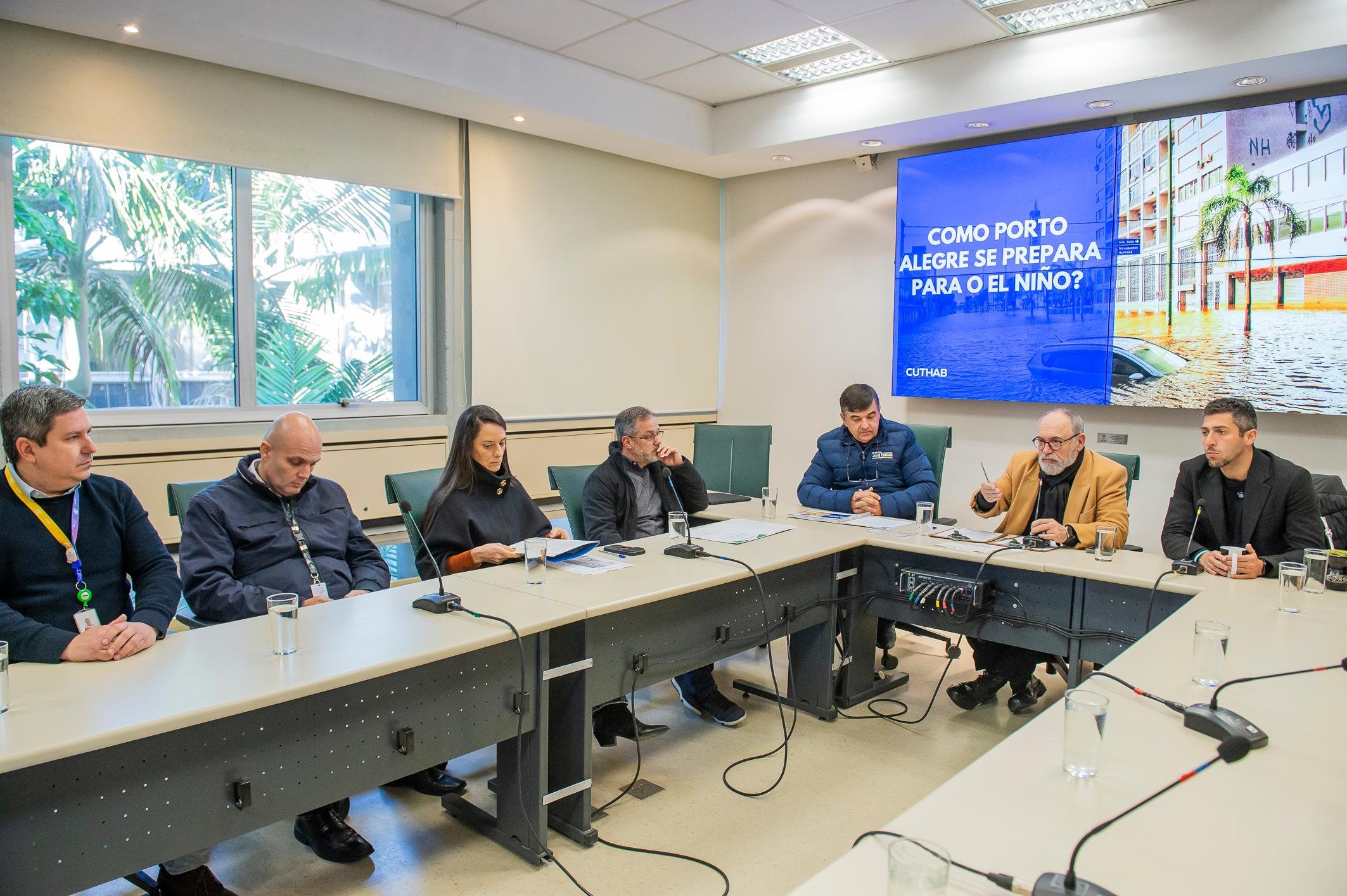 Drenagem, habita&ccedil;&atilde;o e causa animal foram debatidos na reuni&atilde;o