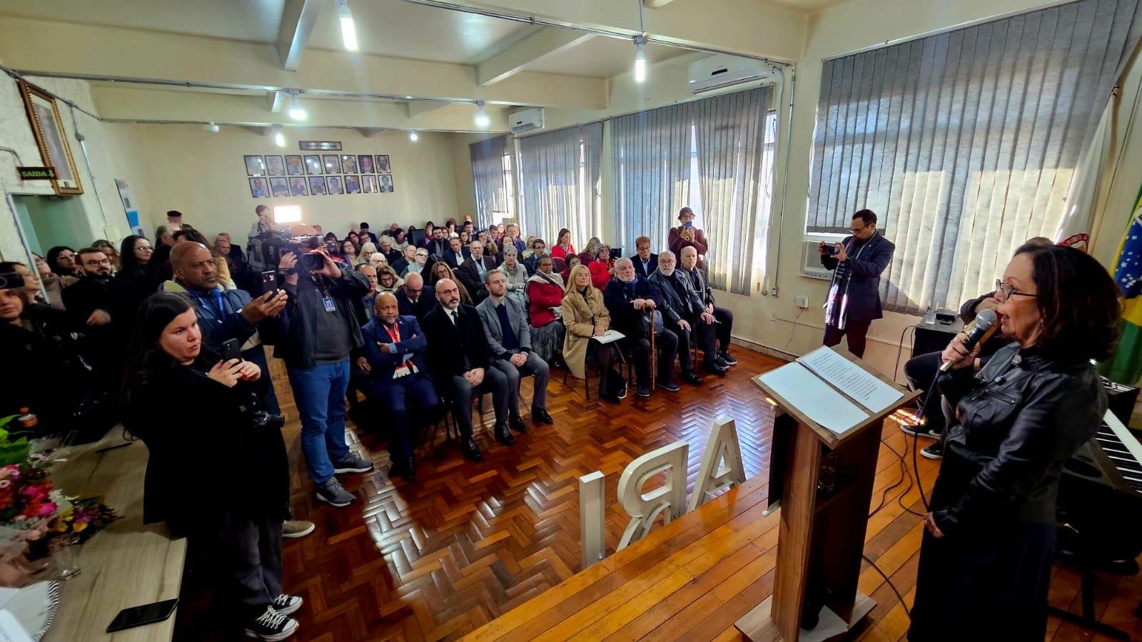Cl&aacute;udia Coutinho assume o comando da associa&ccedil;&atilde;o pelo pr&oacute;ximo tri&ecirc;nio