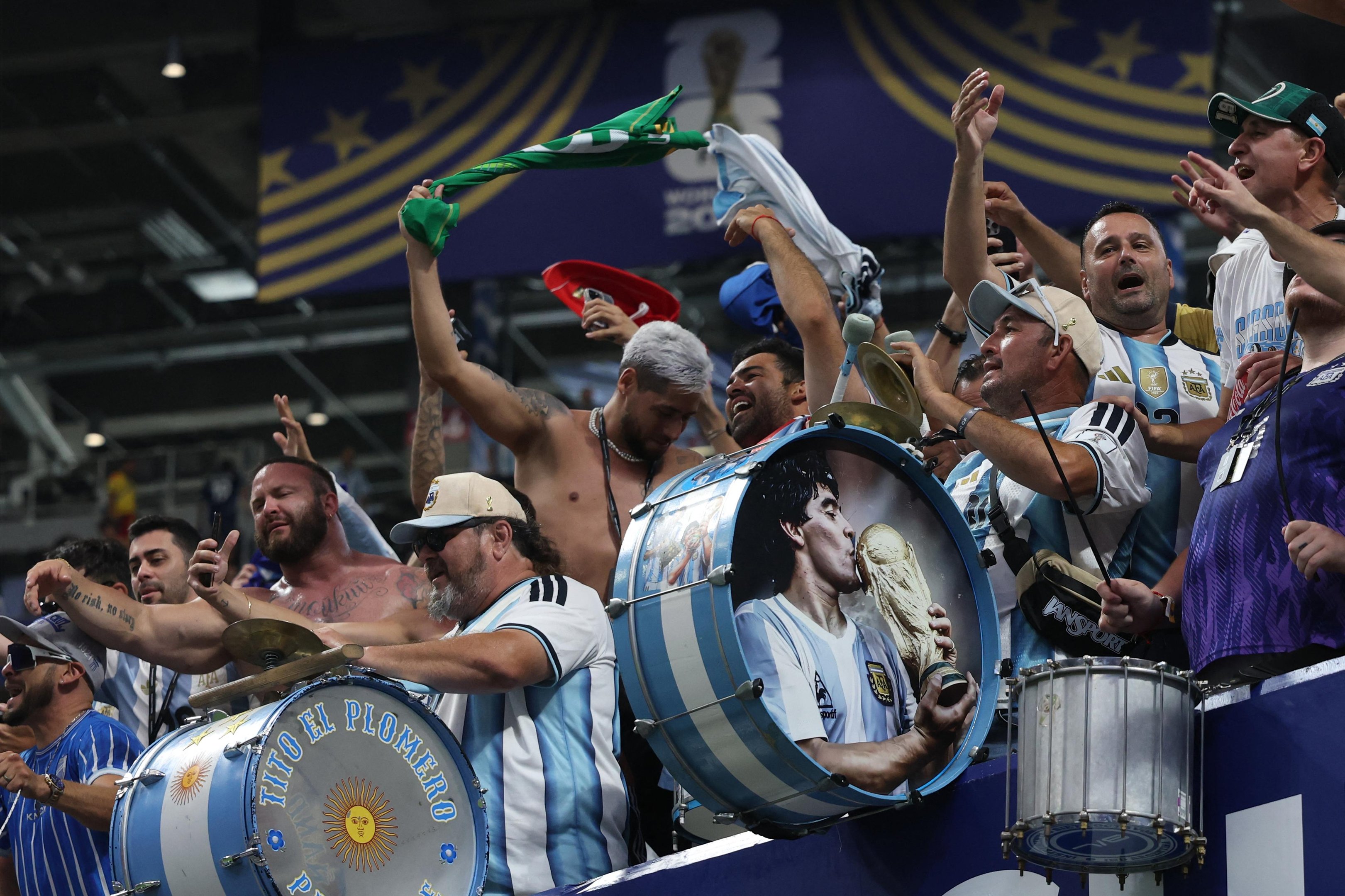 Intitulada "La cuarta estrela" (A quarta estrela), a m&uacute;sica j&aacute; ganha for&ccedil;a nas arquibancadas