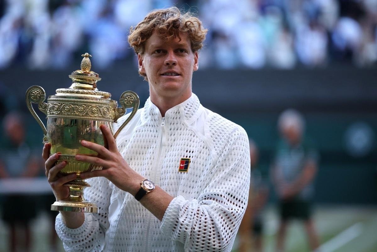 Sinner conquista segundo t&iacute;tulo em Wimbledon e quinto Grand Slam da carreira