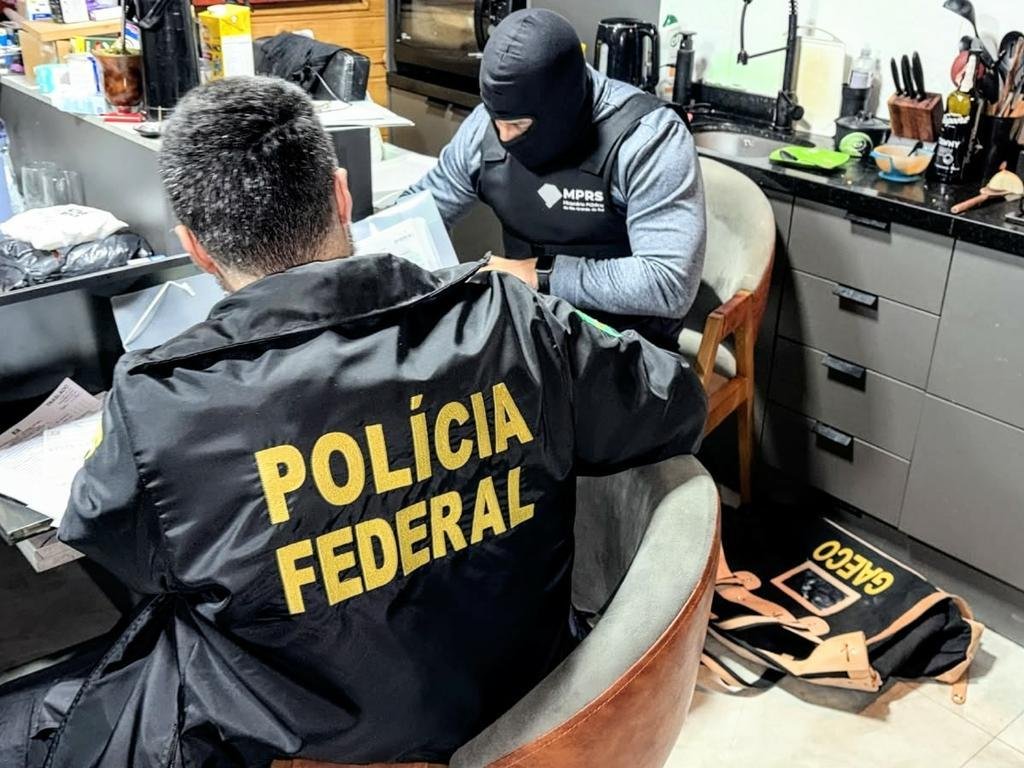 As investiga&ccedil;&otilde;es do MPRS identificaram pagamentos de R$ 925 mil a uma empresa entre 2025 e este ano, bem como outros de R$ 535 mil a uma segunda empresa em 2023
