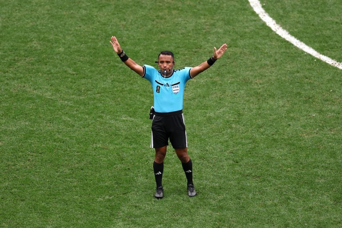 O salvadorenho de 35 anos &eacute; &aacute;rbitro do quadro da Fifa desde 2018