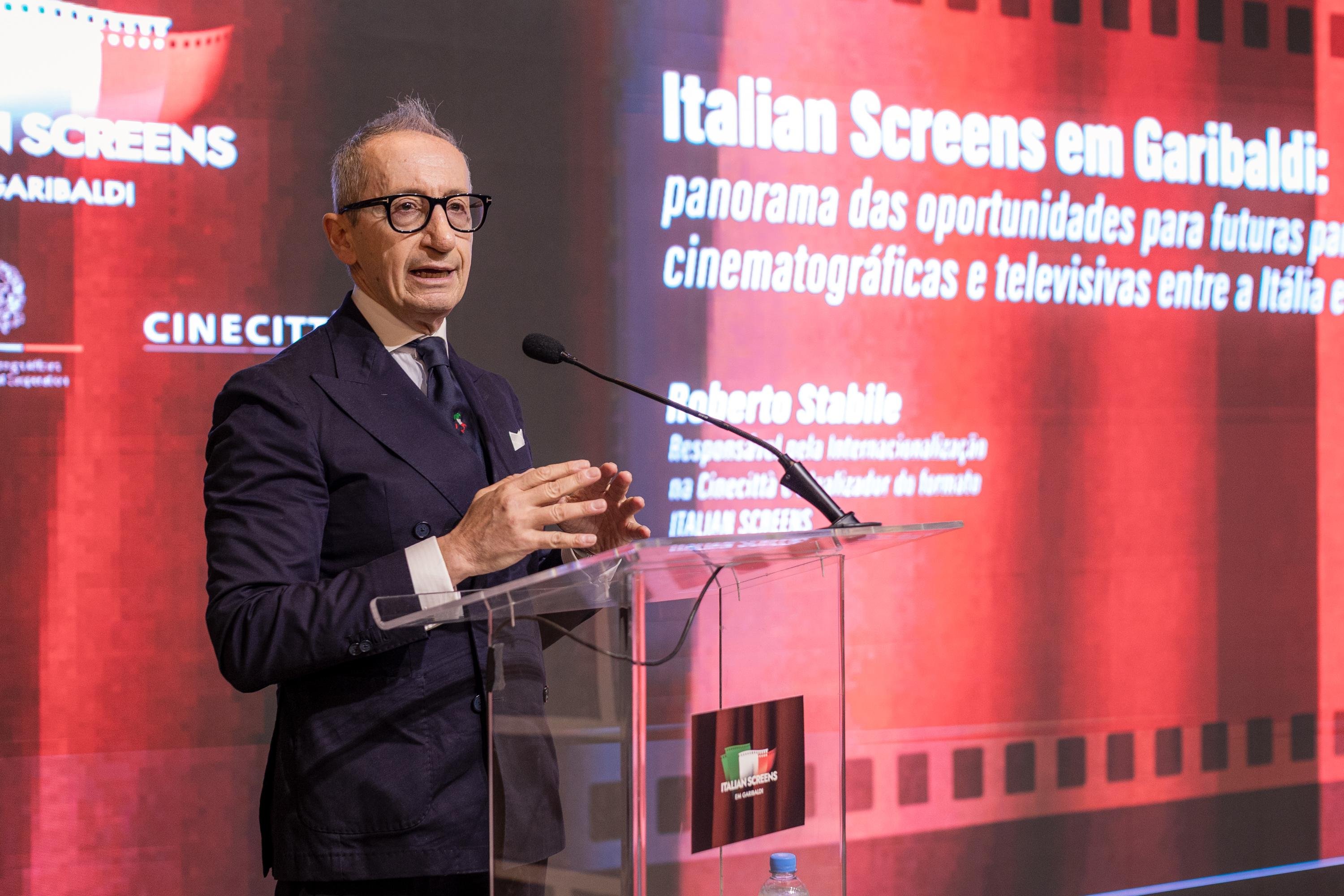 Roberto Stabile, respons&aacute;vel pela internacionaliza&ccedil;&atilde;o do est&uacute;dio italiano Cinecitt&agrave;, fez palestra