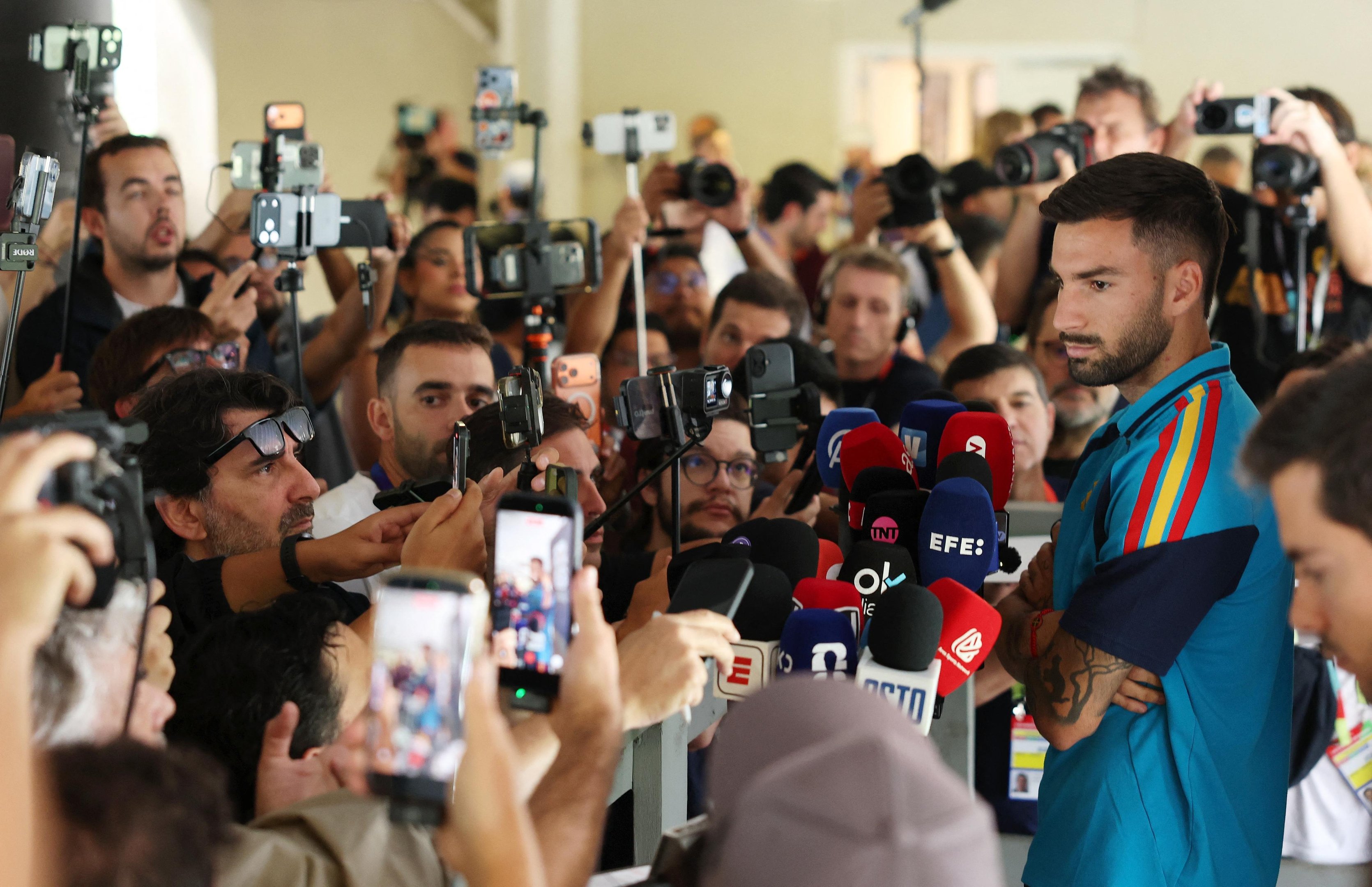 &Aacute;lex Baena concedeu entrevista nesta segunda