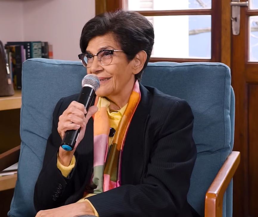 Marilena Chaui concorre com o livro &ldquo;Por Que Filosofia?&rdquo;, na categoria Filosofia