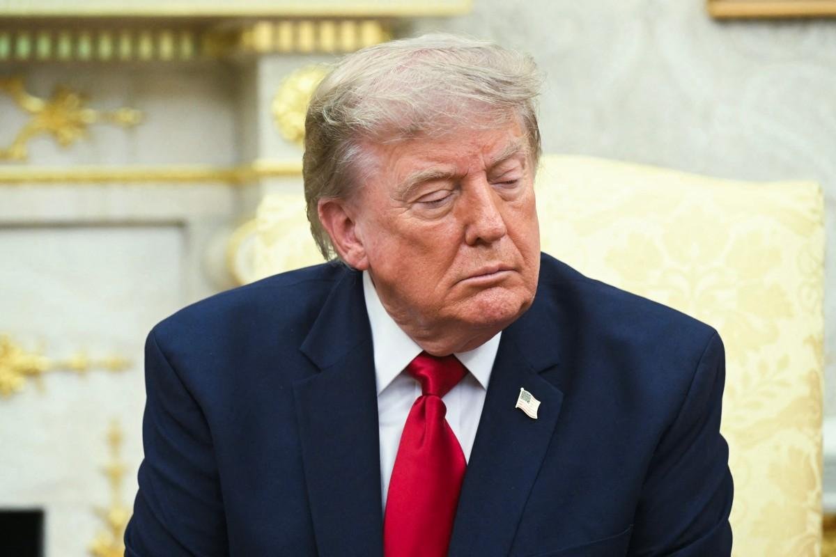 Um j&uacute;ri civil considerou Trump respons&aacute;vel por agress&atilde;o sexual e difama&ccedil;&atilde;o