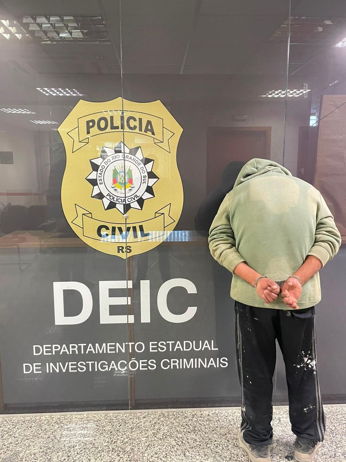 Homem &eacute; investigado por participar de grupo respons&aacute;vel pelo crime