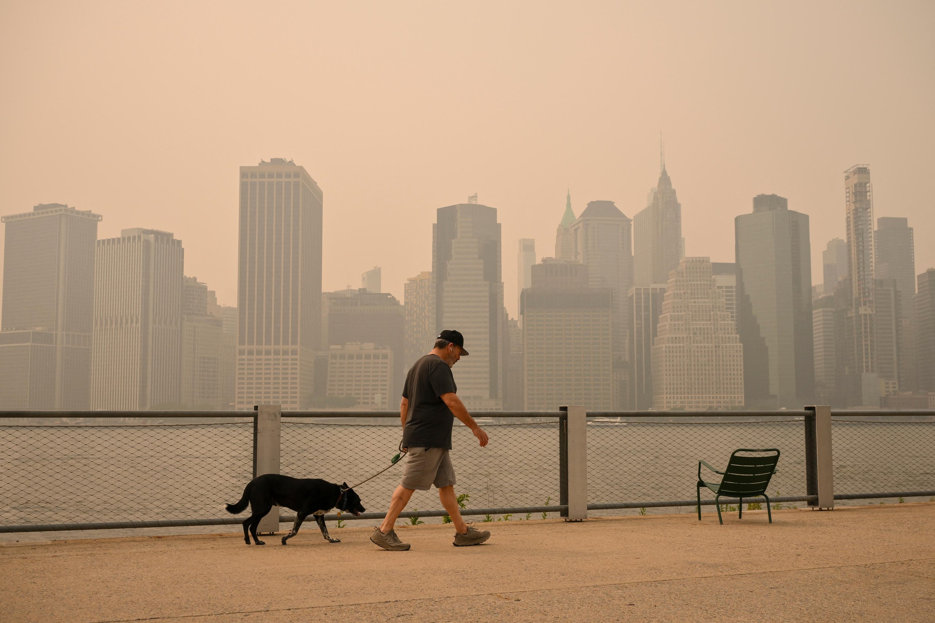 Palco da decis&atilde;o ser&aacute; em Nova Jersey, nos arredores da cidade de Nova York, igualmente afetada pela fuma&ccedil;a vinda da prov&iacute;ncia canadense de Ont&aacute;rio