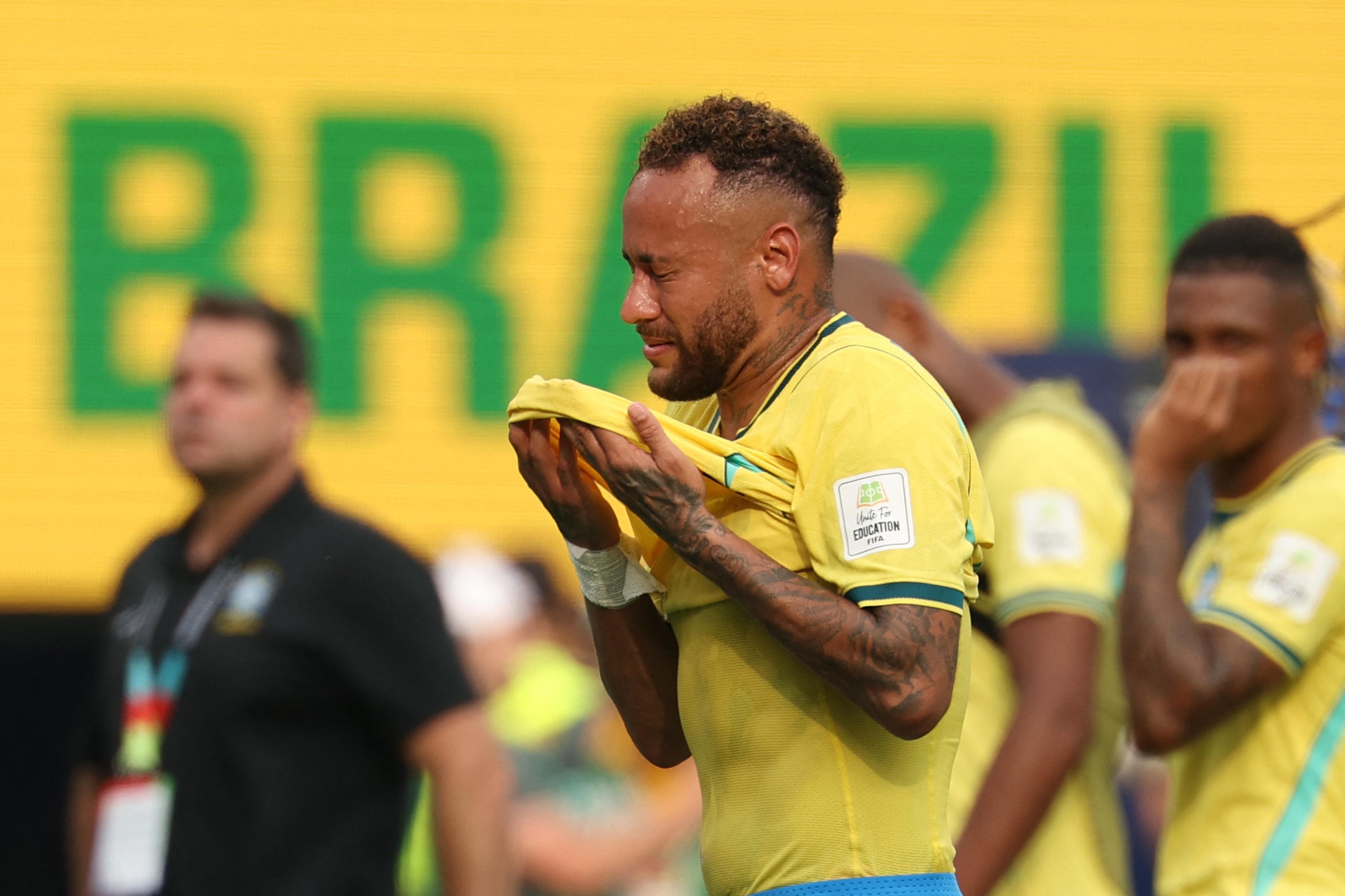Neymar marcou 80 gols pelo Brasil e quebrou o recorde de Pel&eacute; que tem 77 gols