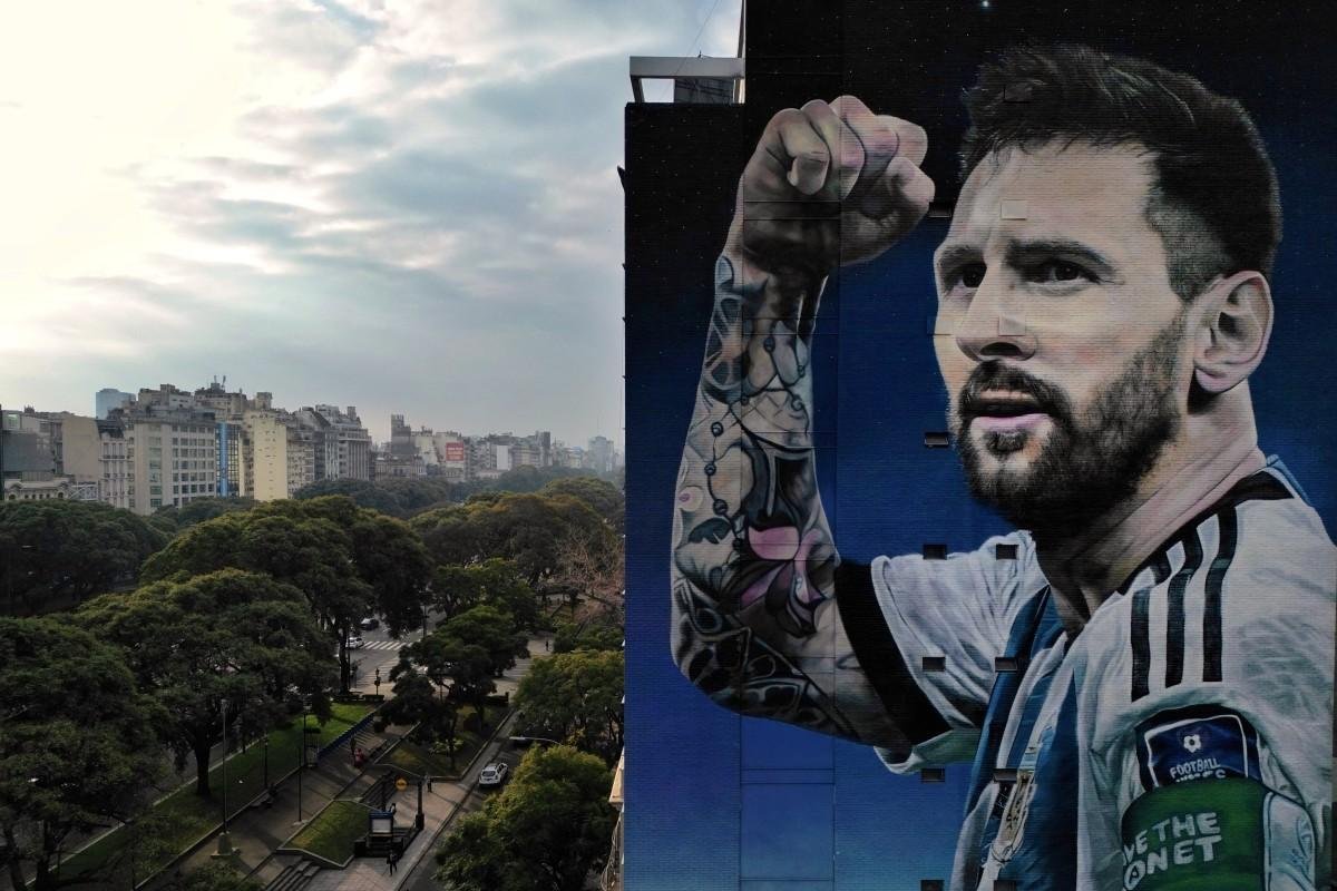 Apoiar os rivais da Argentina tem se tem crescido entre torcedores de futebol na Am&eacute;rica Latina, com memes, piadas e cr&iacute;ticas