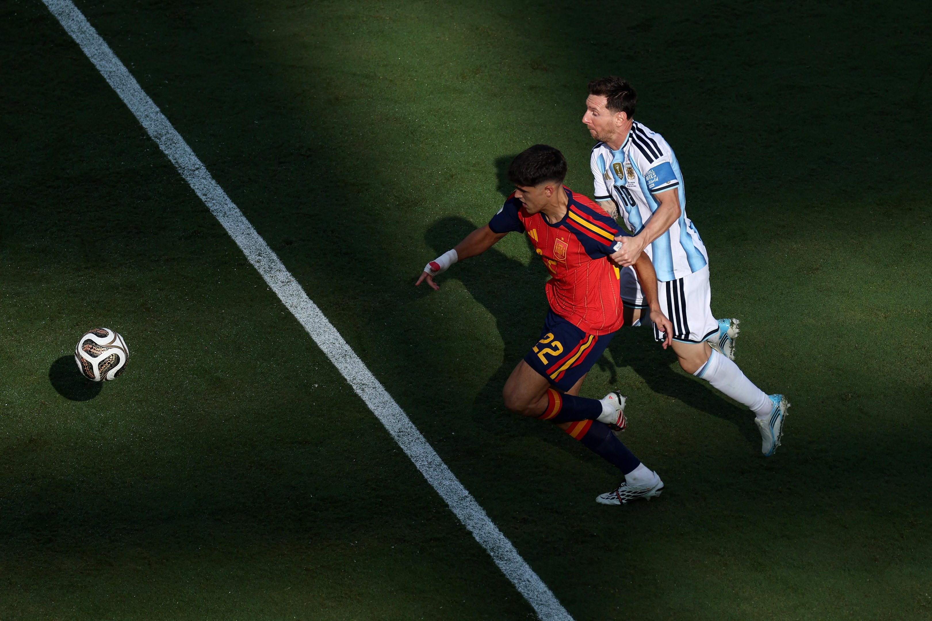 Pau Cubars&iacute; nunca tinha encontrado Messi pessoalmente antes da final da Copa