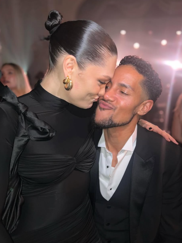 Jessie J e Chanan Safir Colman anunciaram o fim do relacionamento nesta segunda-feira, dia 20