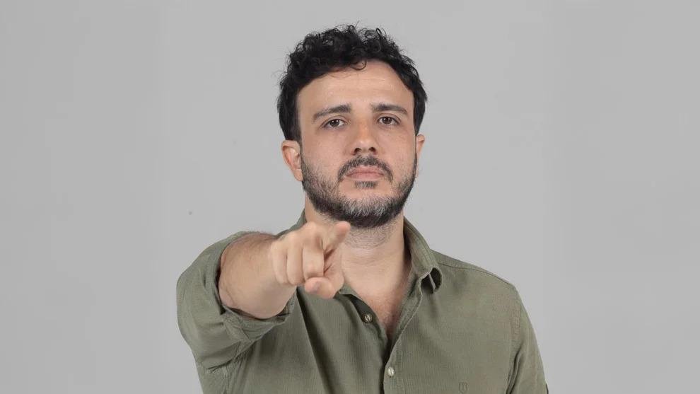 Renan Santos &eacute; o primeiro presidenci&aacute;vel confirmado em conven&ccedil;&atilde;o partid&aacute;ria