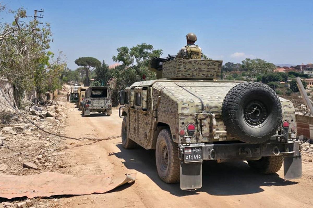 Entre as recomenda&ccedil;&otilde;es, o governo brasileiro pede que as pessoas evitem multid&otilde;es e protestos, que n&atilde;o sejam filmadas ou fotografadas instala&ccedil;&otilde;es, ve&iacute;culos ou militares