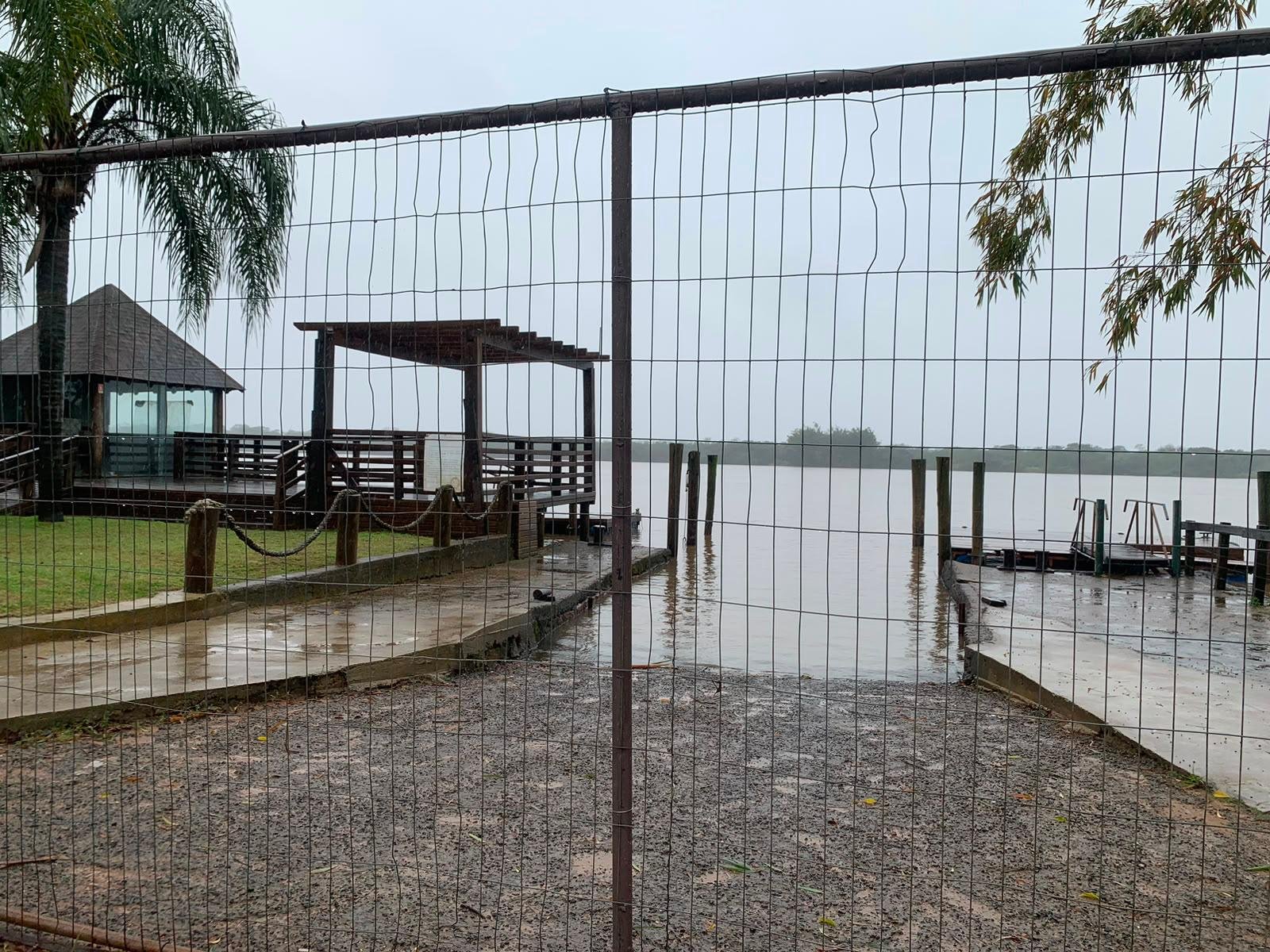 Gua&iacute;ba segue na calha na Ilha da Pintada, por&eacute;m, a previs&atilde;o &eacute; de aumento do n&iacute;vel das &aacute;guas