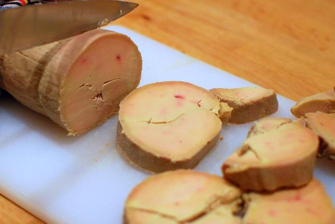 Brasil pro&iacute;be produ&ccedil;&atilde;o e venda de foie gras