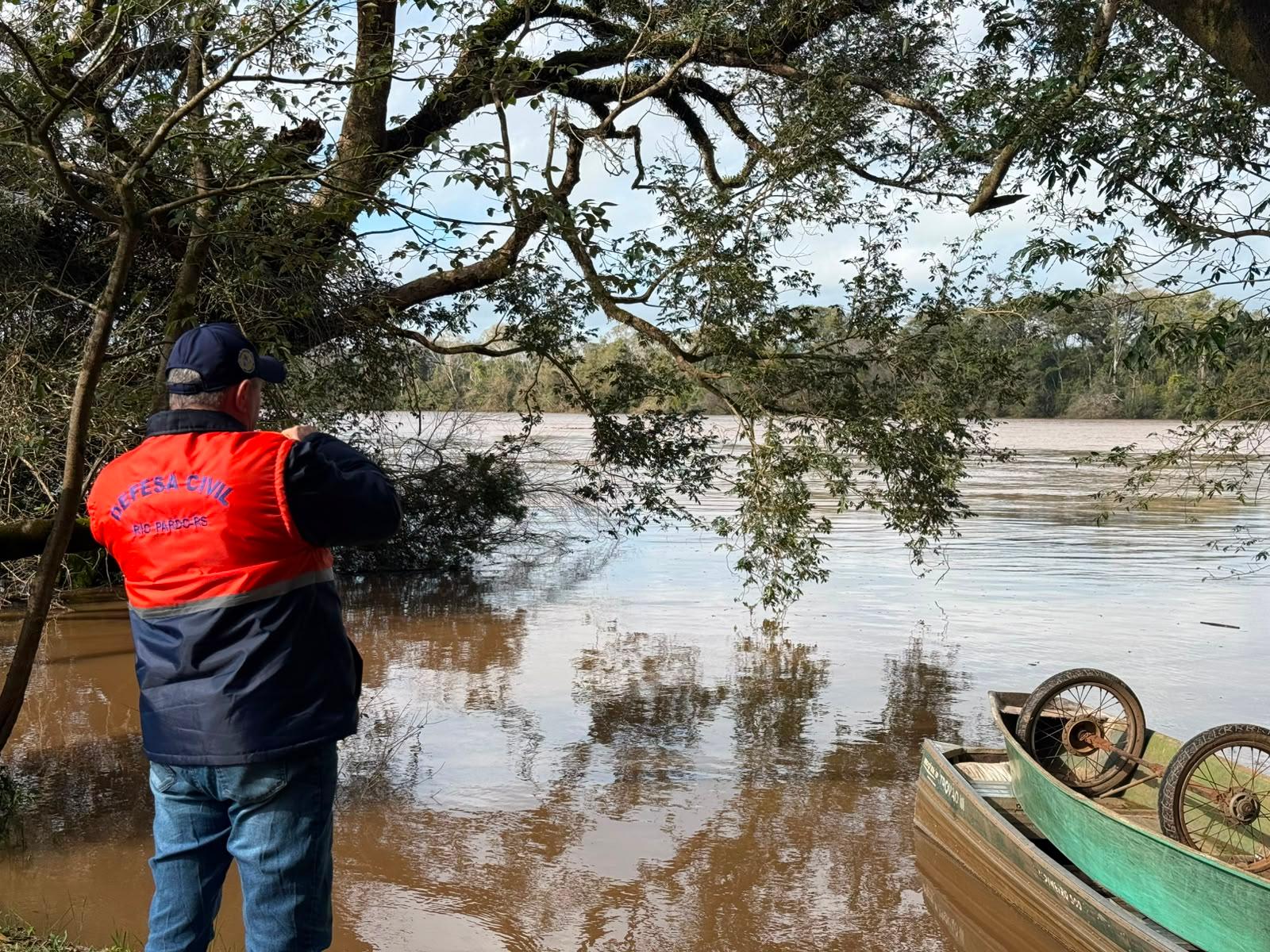 Defesa Civil monitora situa&ccedil;&atilde;o dos rios Jacu&iacute; e Pardo