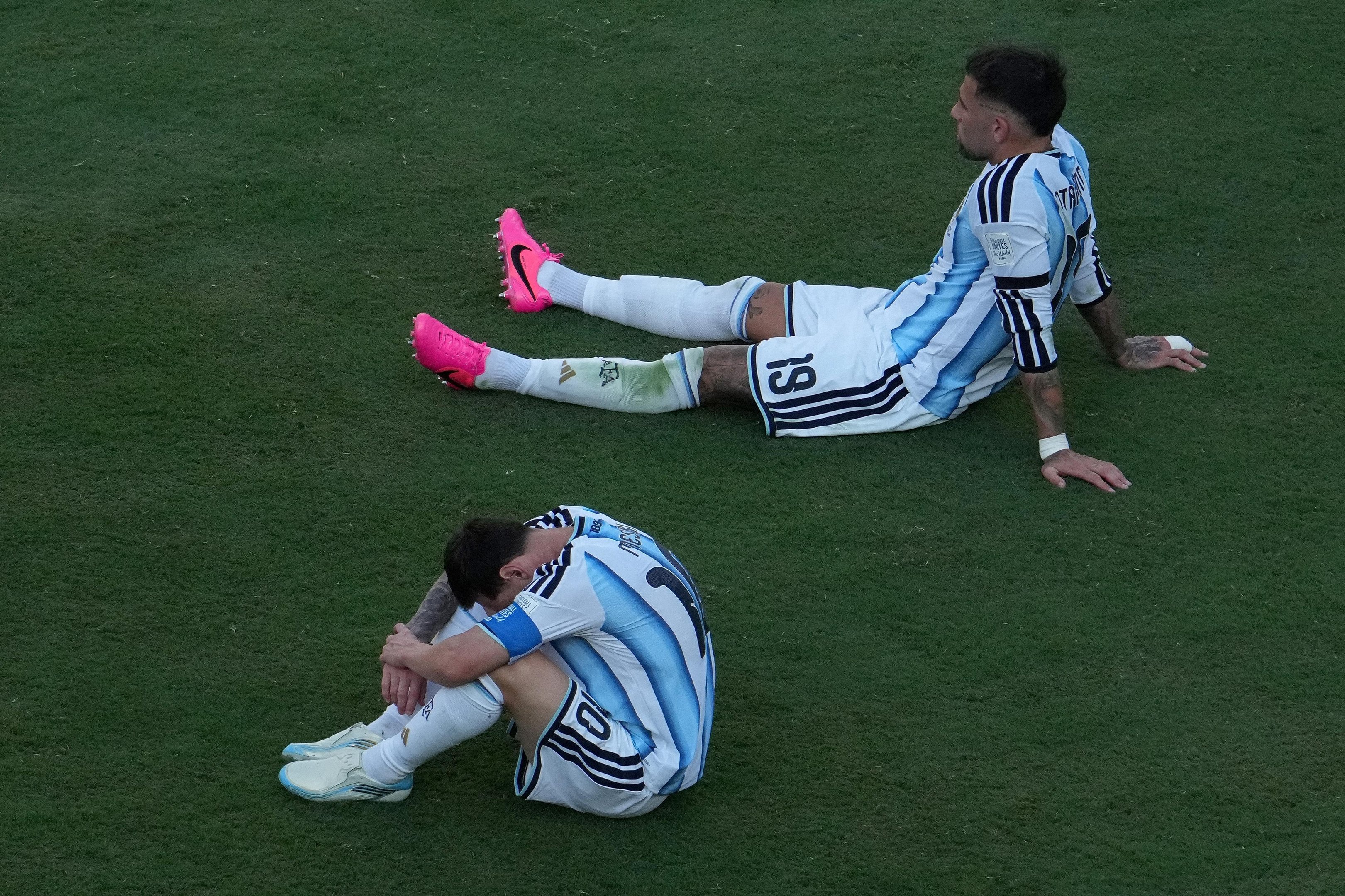 Ao lado de Messi, Otamendi jogou sua &uacute;ltima partida com a Albiceleste na final da Copa