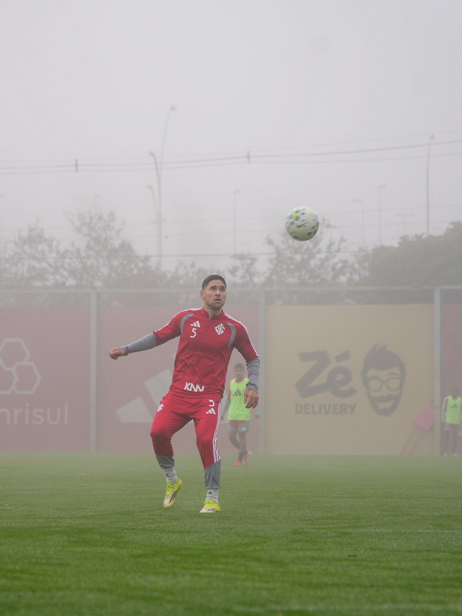 Na estreia do Inter no Brasileir&atilde;o contra o mesmo Athletico, o volante Villagra ainda n&atilde;o era titular do meio-campo