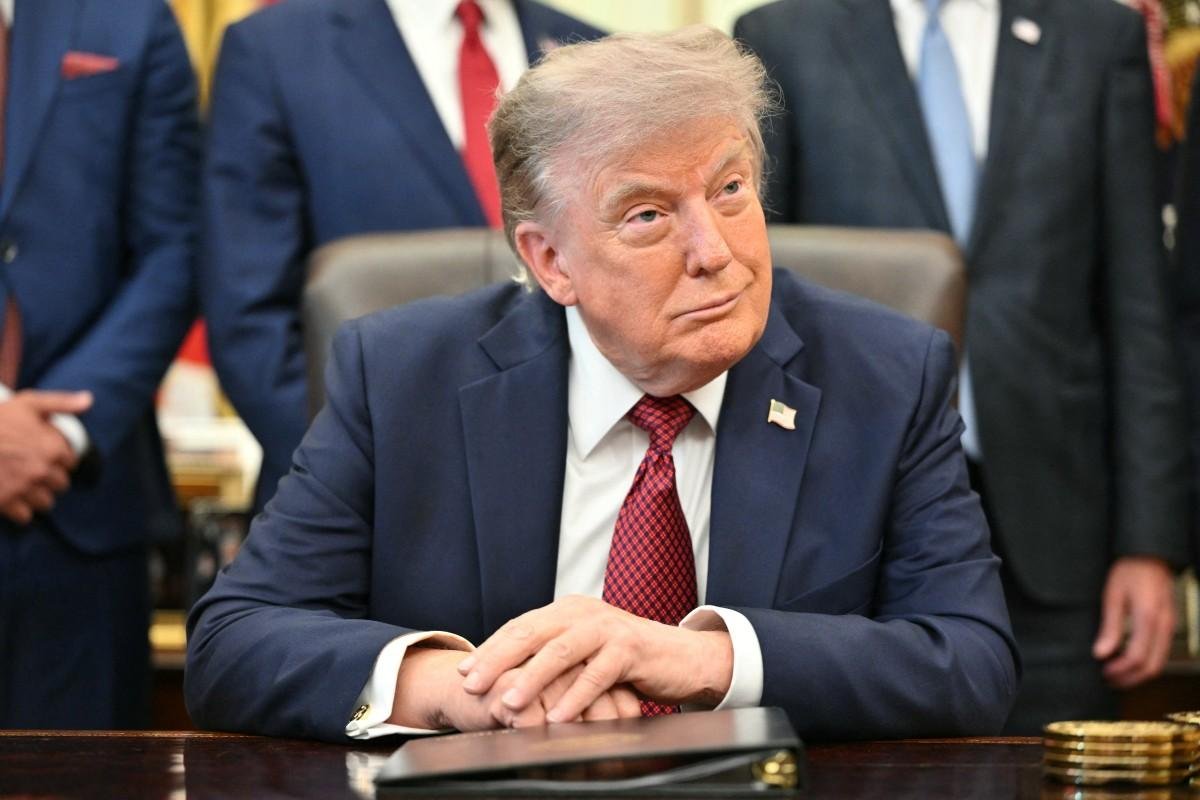 Contradi&ccedil;&atilde;o ocorre por Donald Trump fechar parceria com a monarquia absolutista da Ar&aacute;bia Saudita, abrindo caminho para o que o pa&iacute;s enrique&ccedil;a ur&acirc;nio