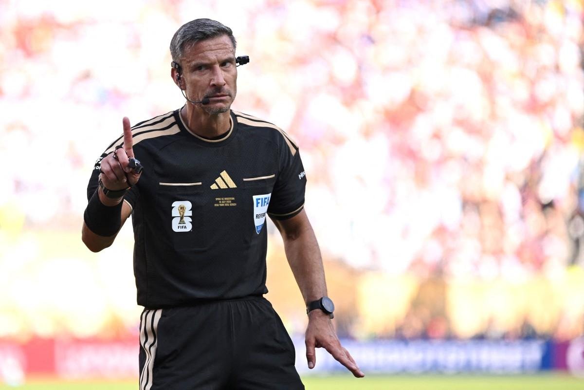 Slavko Vincic anunciou aposentadoria ap&oacute;s apitar final da Copa