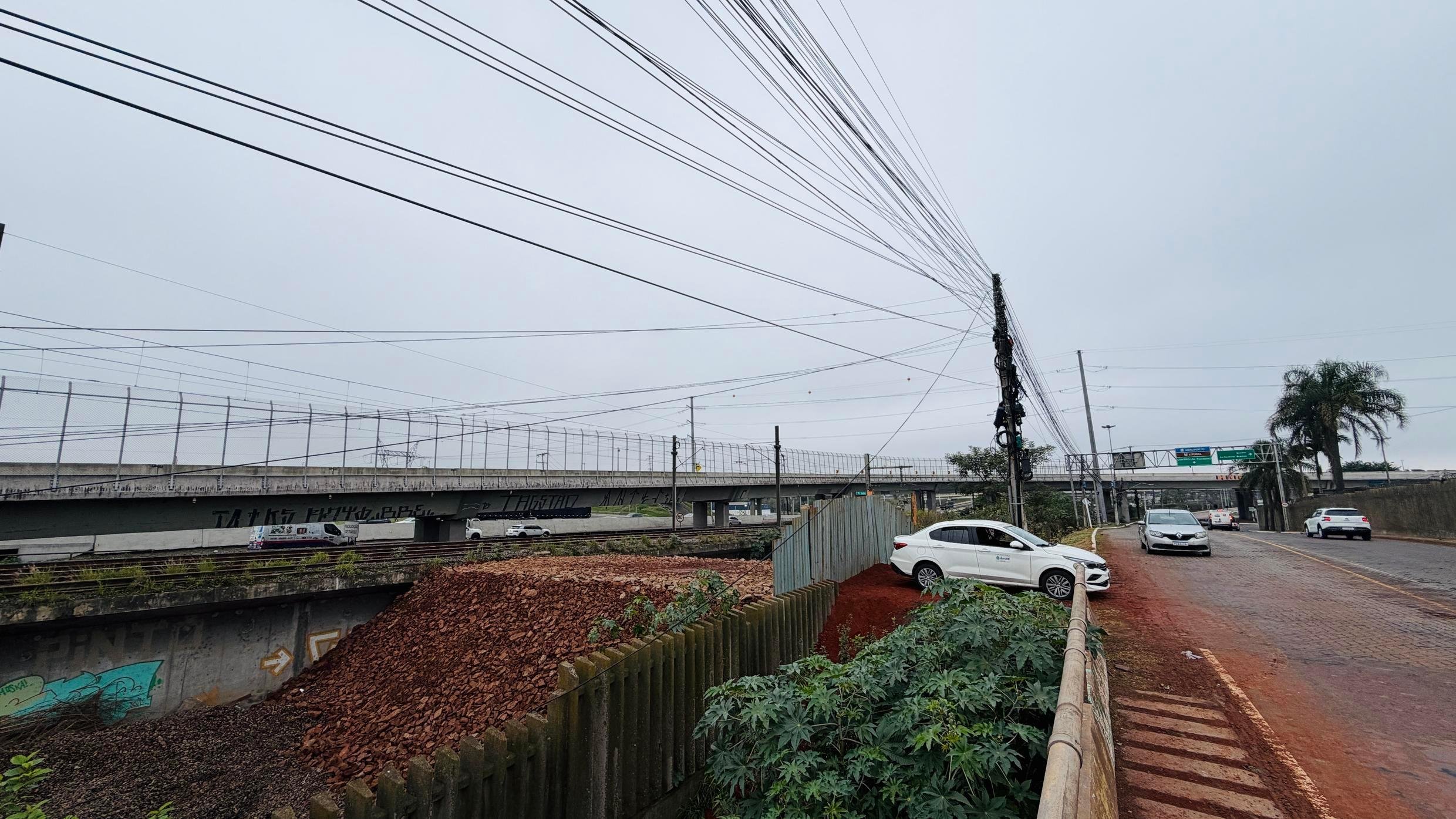 Interven&ccedil;&atilde;o consistiu na constru&ccedil;&atilde;o de um dique no trecho da malha ferrovi&aacute;ria