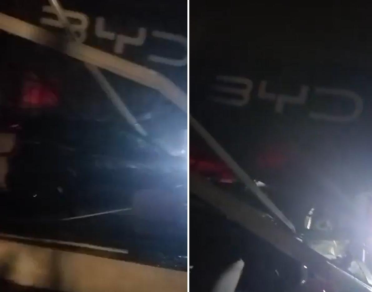 Loja sofreu desabamento sobre carros
