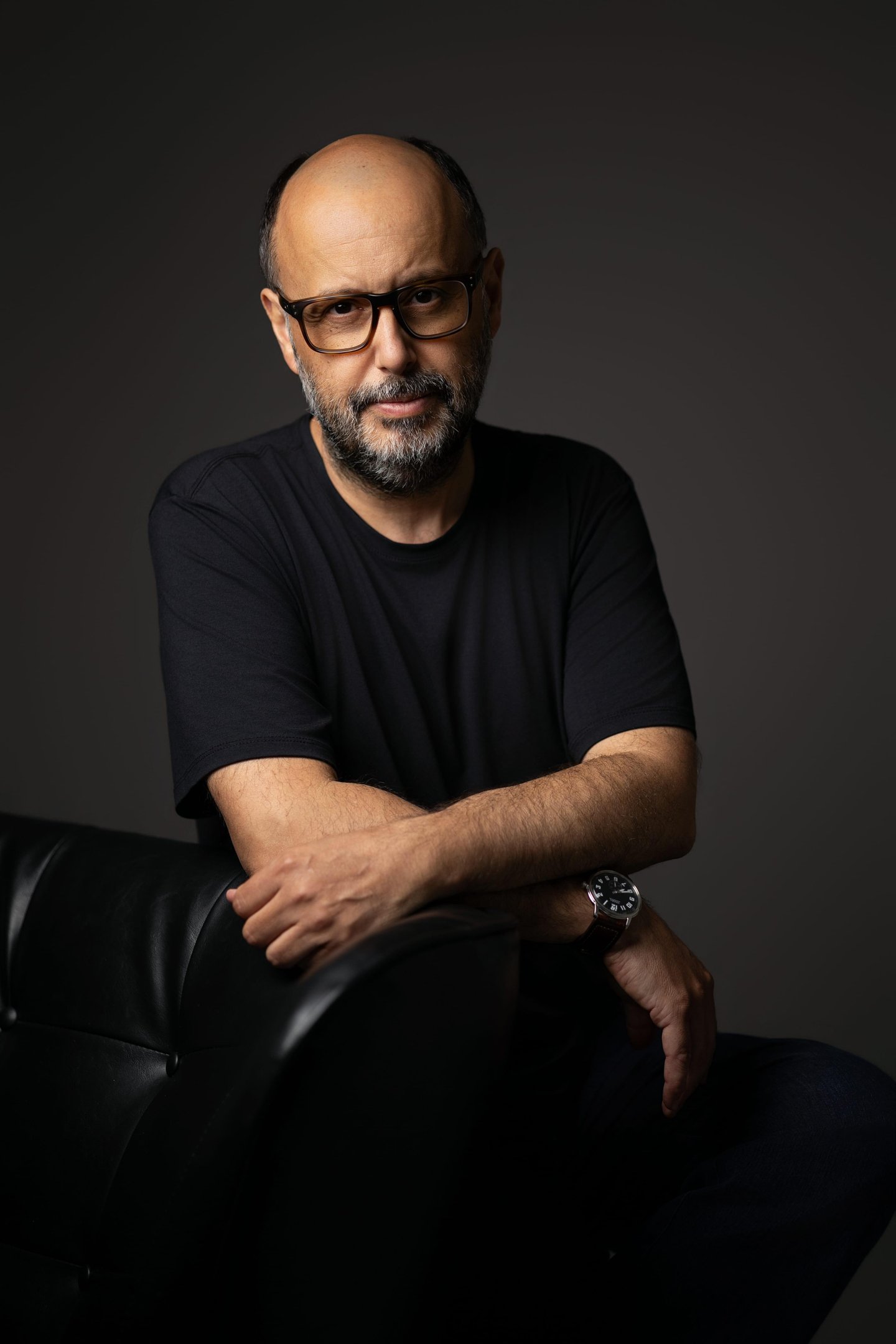 Leonardo Brasiliense lan&ccedil;a livro