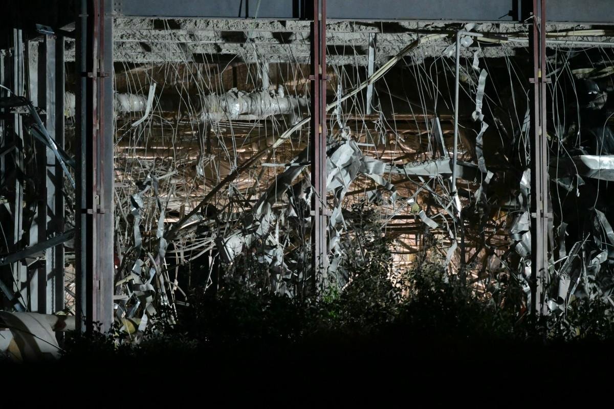 Desabamento de shopping ap&oacute;s terremoto no Jap&atilde;o deixa ao menos 2 mortos