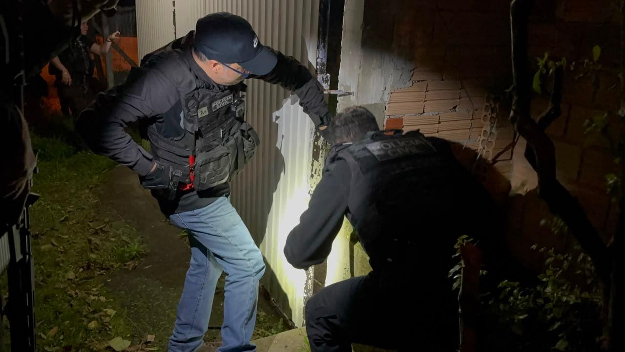 Mandados s&atilde;o cumpridos pela Pol&iacute;cia Civil na manh&atilde; desta quinta-feira