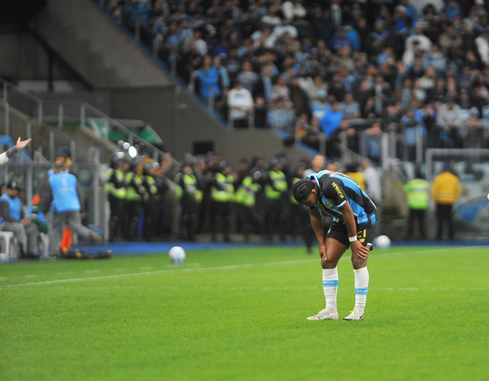 Gr&ecirc;mio perdeu para o Bol&iacute;var e est&aacute; eliminado da Sul-Americana