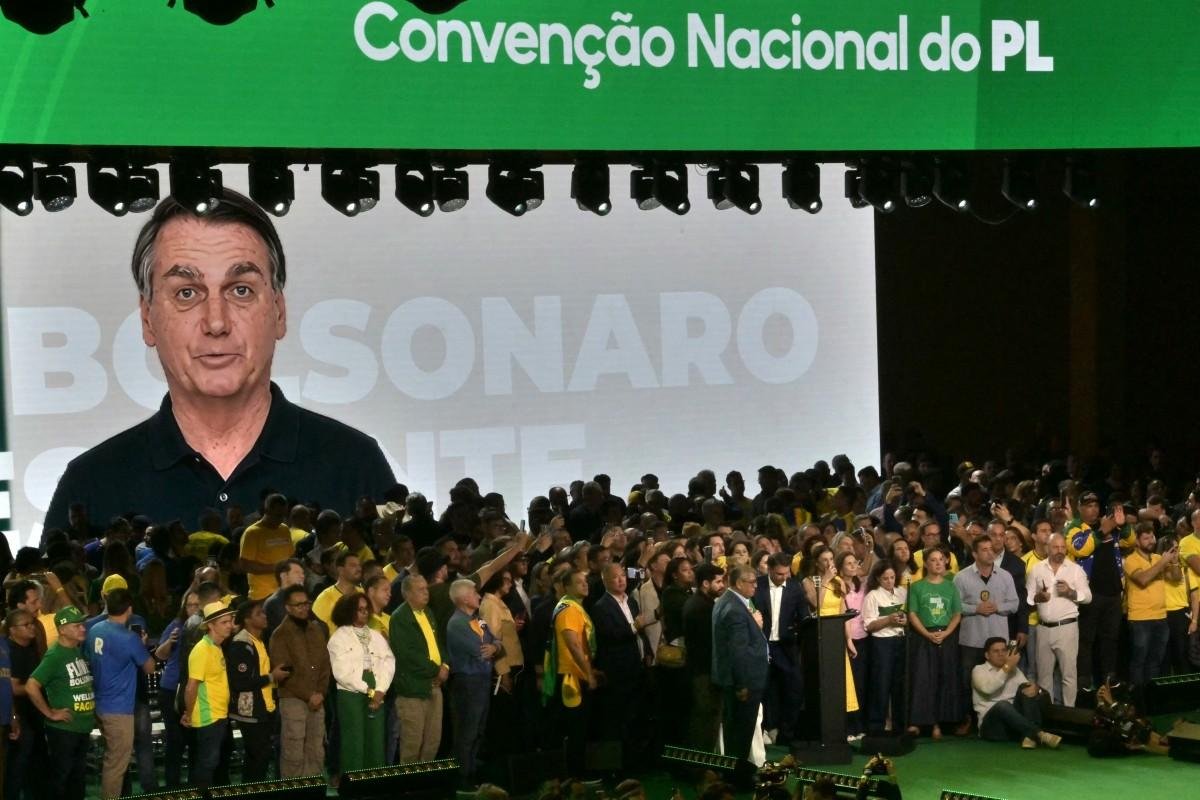 Imagens de Bolsonaro foram exibidas em diferentes momentos do evento