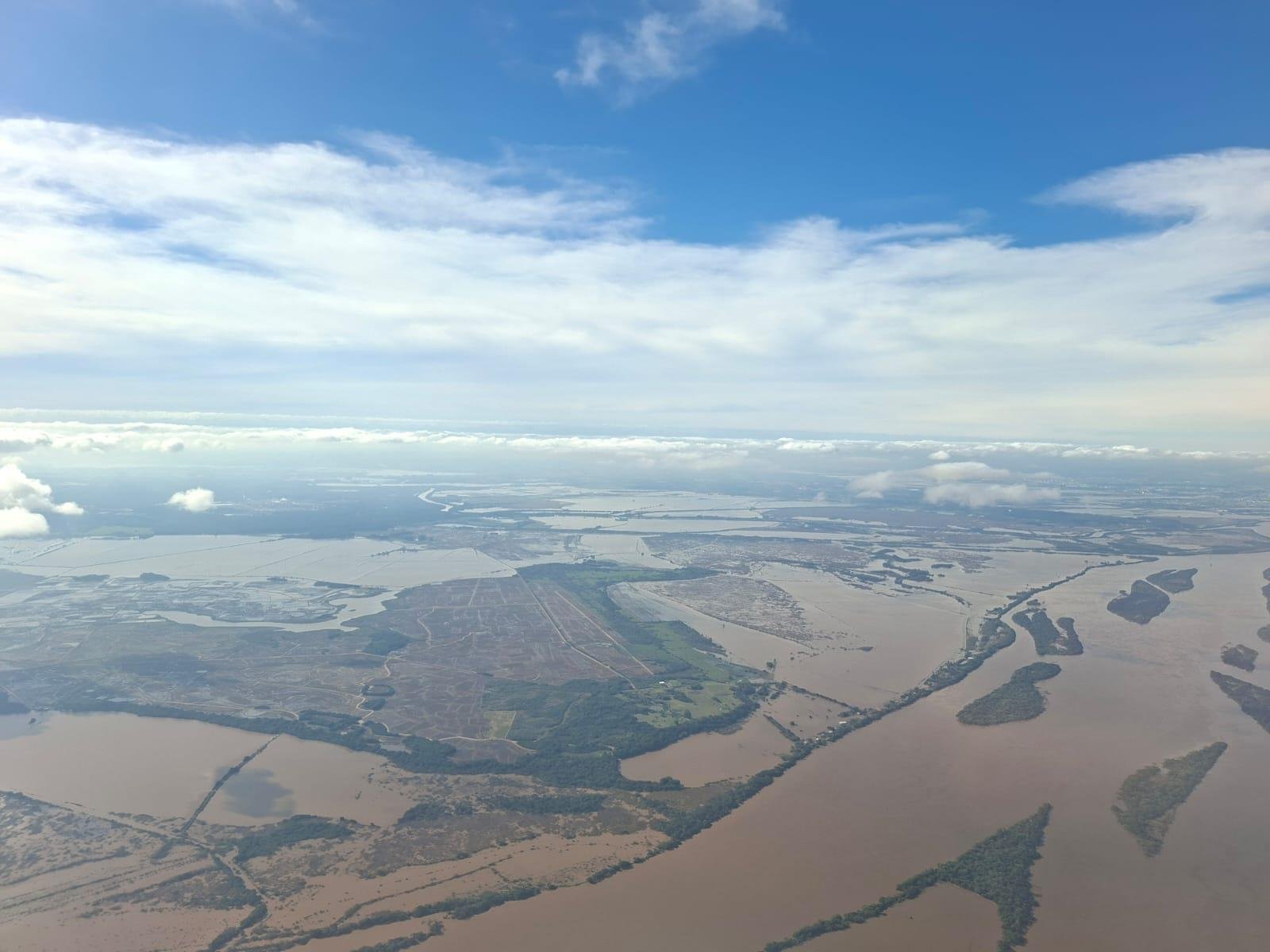 Vista a&eacute;rea da regi&atilde;o do Delta do Jacu&iacute; ainda apresenta&ccedil;&atilde;o situa&ccedil;&atilde;o de alta nos rios que fazem parte da bacia do Gua&iacute;ba