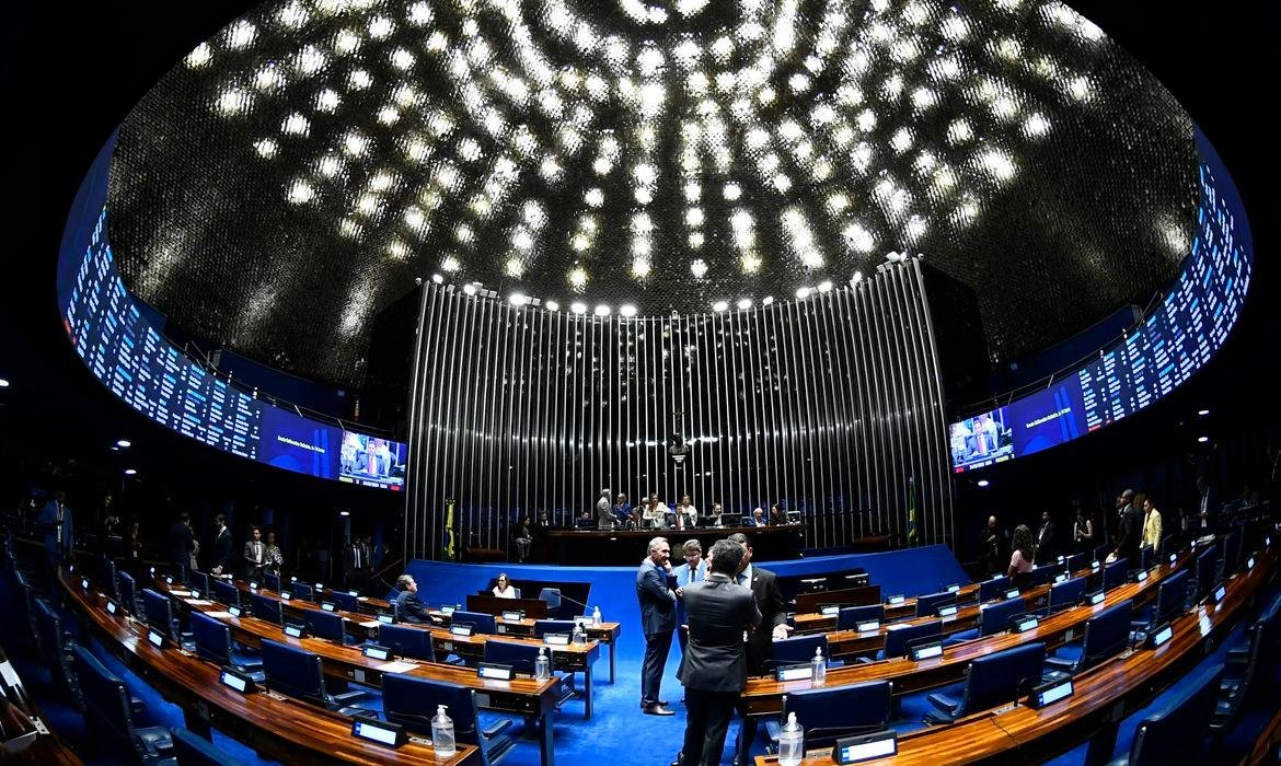 Os presidentes das Casas concordaram em limitar os trabalhos legislativos a duas semanas de &ldquo;esfor&ccedil;o concentrado&rdquo; devido ao per&iacute;odo eleitoral