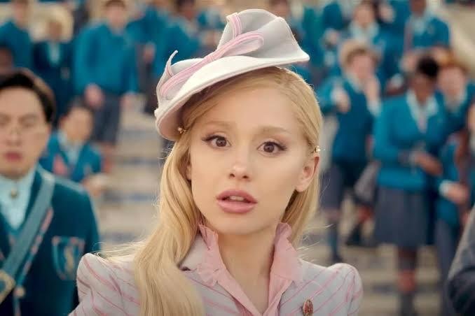 Com a decis&atilde;o, Ariana Grande tamb&eacute;m ficar&aacute; de fora do revival do musical 'Sunday in the Park with George', em Londres