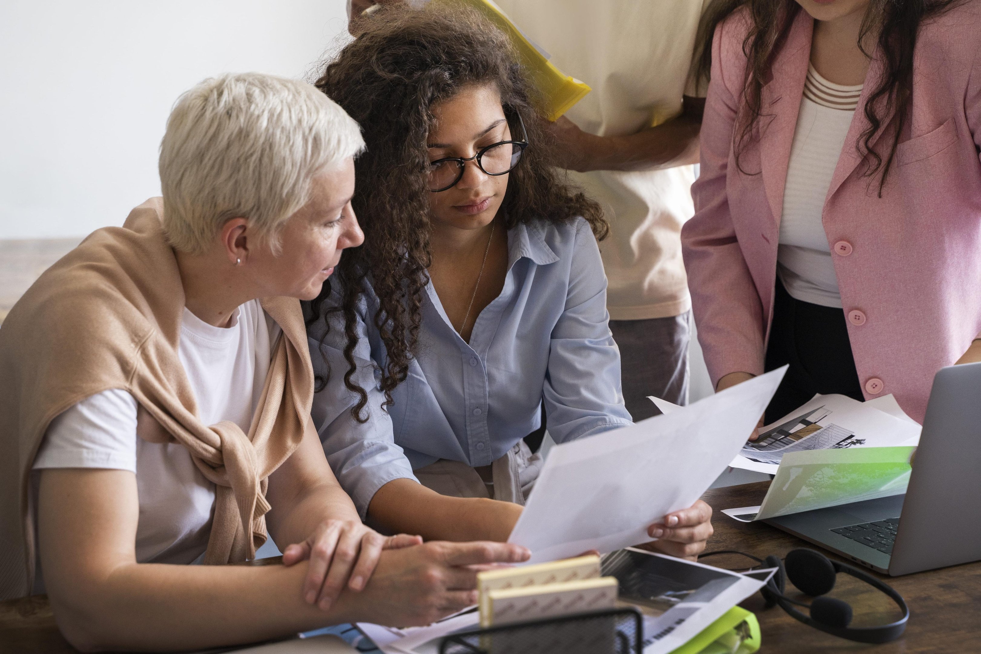 Sistema FIERGS lança programa gratuito para capacitação de mulheres na indústria criativa