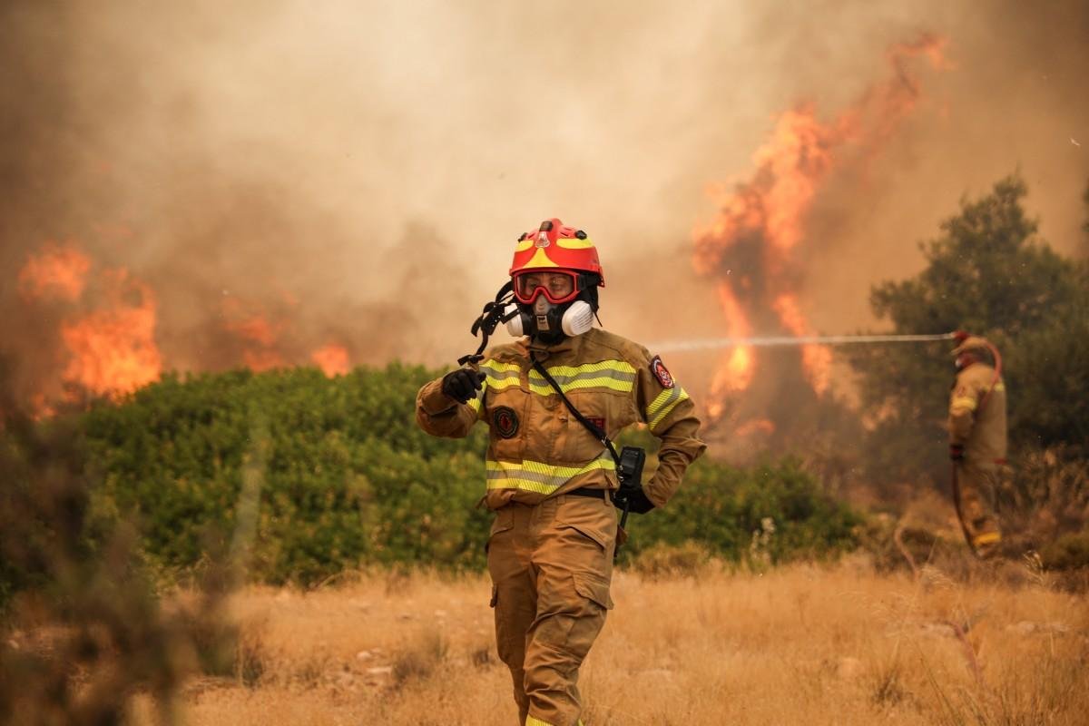 Gr&eacute;cia enfrenta s&eacute;rie de inc&ecirc;ndios