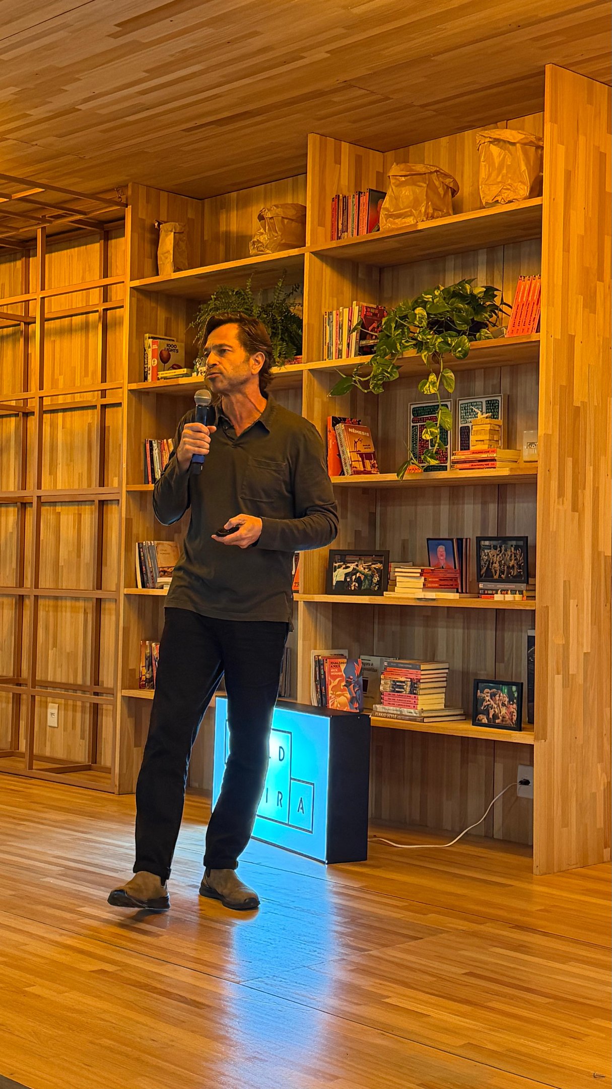 Tiago Pinto, especialista em marketing esportivo, destaca ascens&atilde;o do futebol feminino