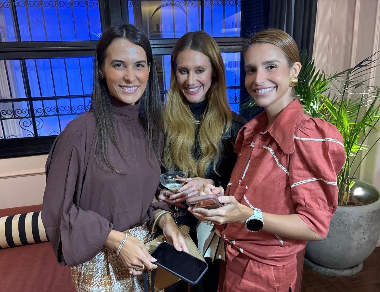 Julia Tellechea, Bruna Poli e Vict&oacute;ria Nahas na festa de comemora&ccedil;&atilde;o dos 10 anos do 'Bronzeado da GG'