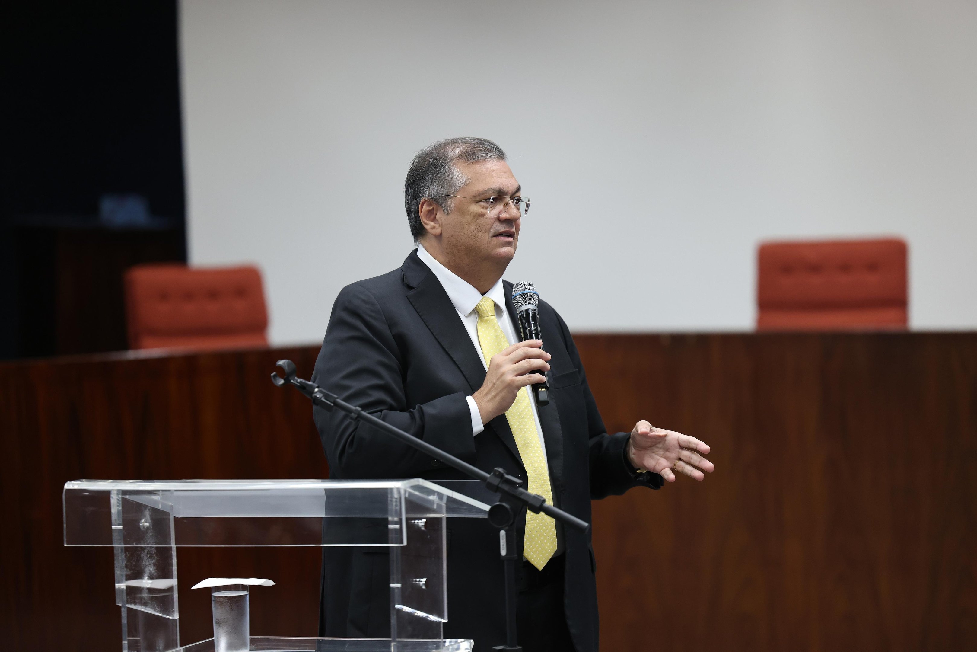 STF suspende julgamento sobre jogos de azar ap&oacute;s pedido de vista de Dino