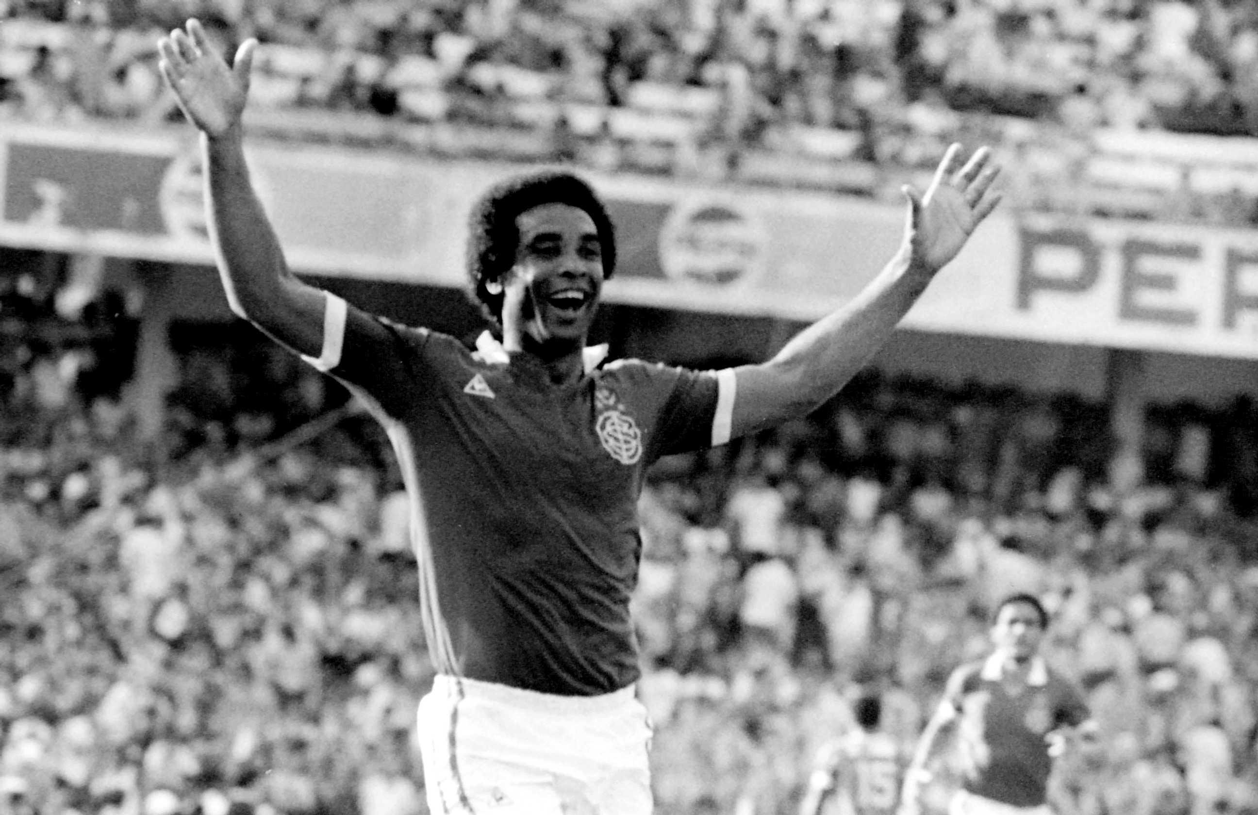 Ex-jogador marcou cinco gols nas finais do Campeonato Ga&uacute;cho de 1982