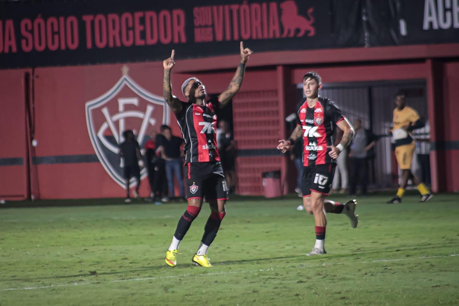 Baianos entraram em campo em desvantagem, mas buscaram o resultado